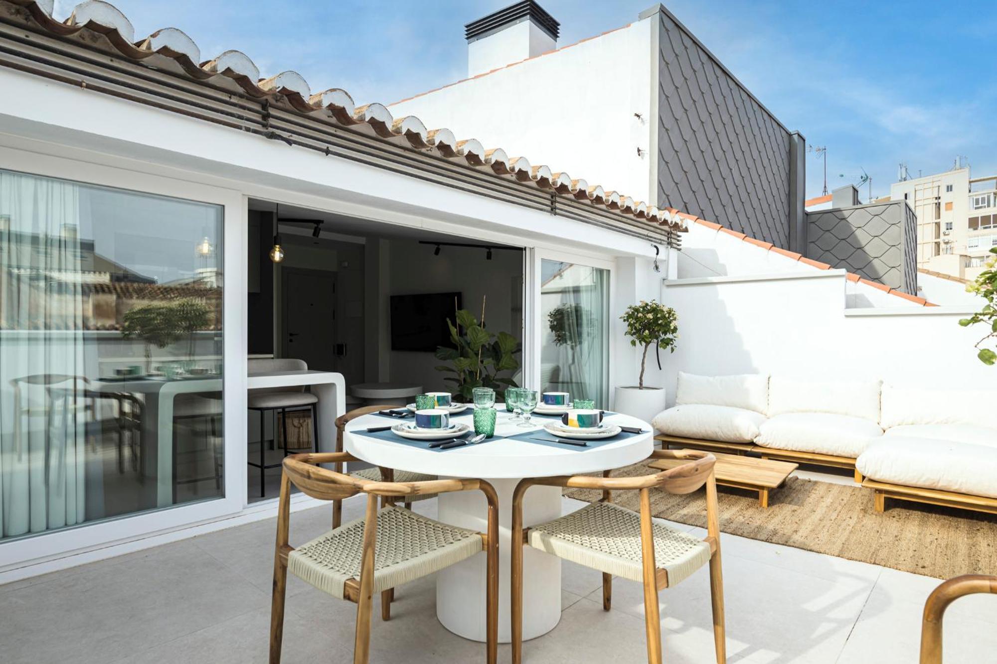 Atarazanas Suite, Atico Con Terraza Malaga Bagian luar foto