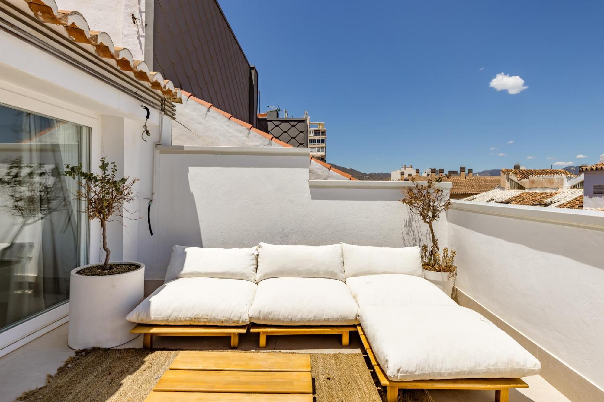 Atarazanas Suite, Atico Con Terraza Malaga Bagian luar foto